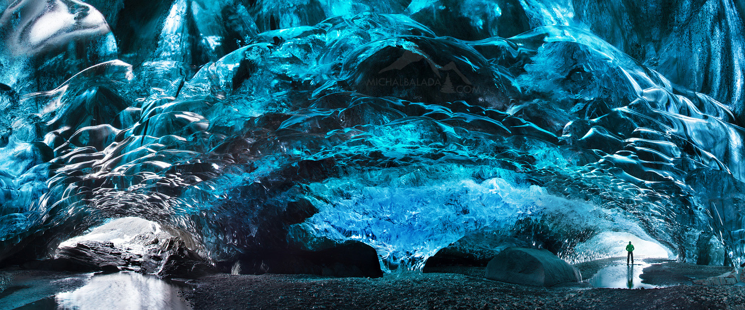 Island - ledovcové jeskyně